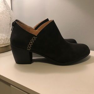 Memory foam booties